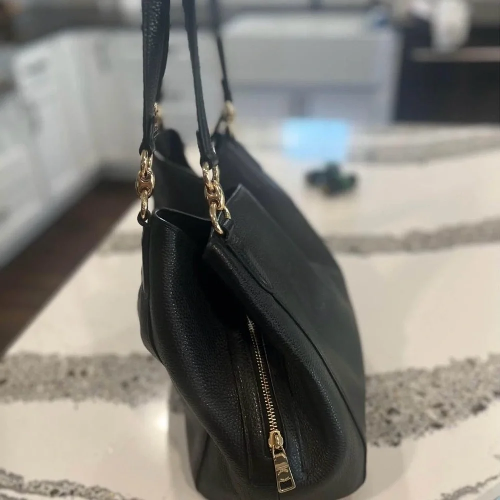 Coach bag!! - Picture 2 of 3